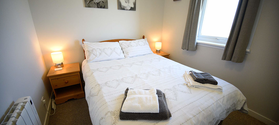 Anmara self catering accommodation contains a comfortable double bed with all bedding and linen provided