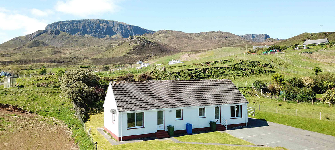 Kenmore Cottage self catering accommodation is nestled below the Quiraing Mountains