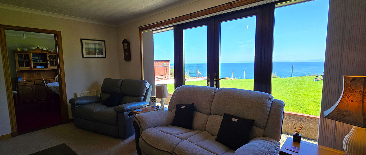 Enjoy sea views of the Isle of Skye when you stay at Gairloch View Bed and Breakfast near Staffin